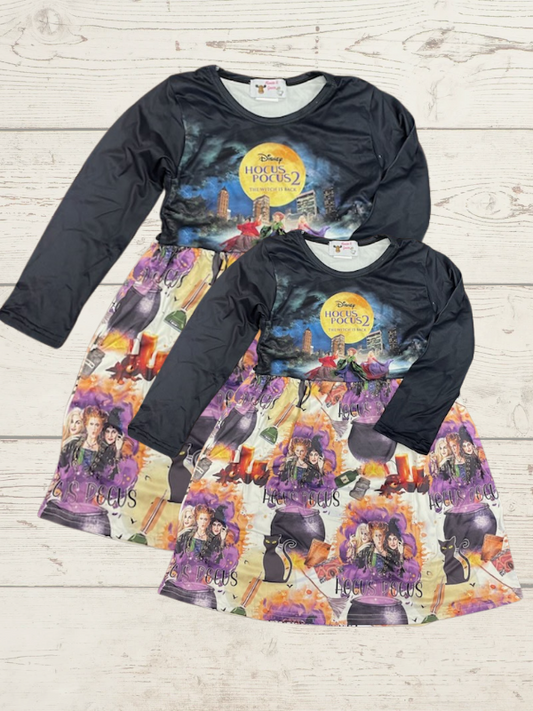 3 Witch sister's dress (Mom)
