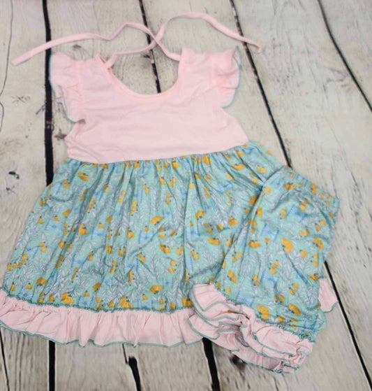 Pink, flowers & frills set